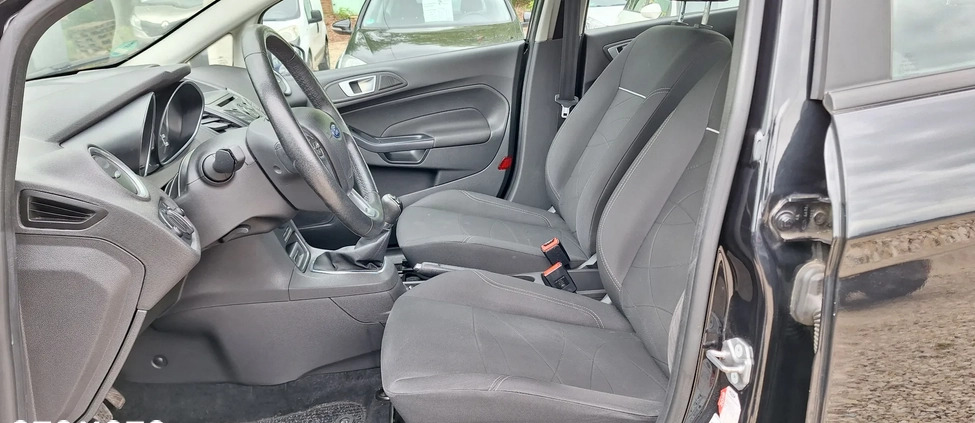 Ford Fiesta cena 31000 przebieg: 145947, rok produkcji 2015 z Jaworzno małe 562